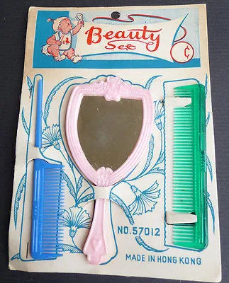 1950s BEAUTY SET with Glorious Mirror