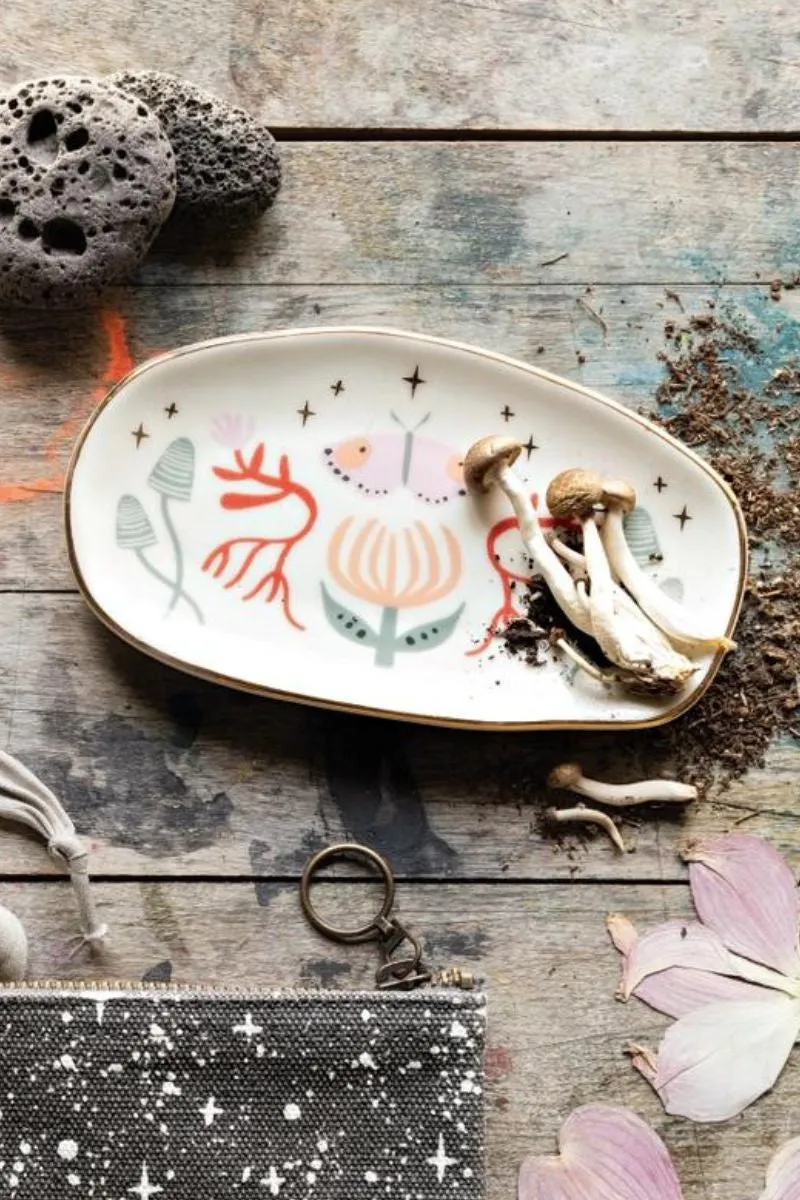 Far and Away Oval Shaped Ceramic Trinket Tray