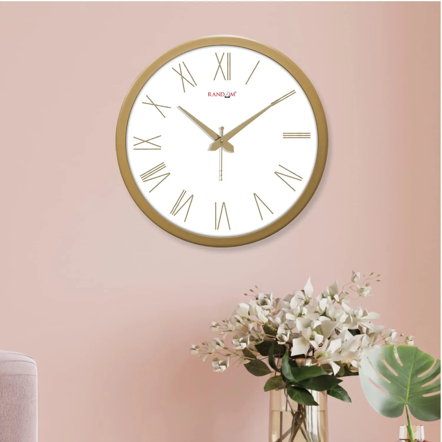 RANDOM 12 Inch Roman Numbers Modern Stylish Tic TOC Wall Clock for Home, Living Room, Bedroom, Lobby, Office, and Kitchen (Golden)