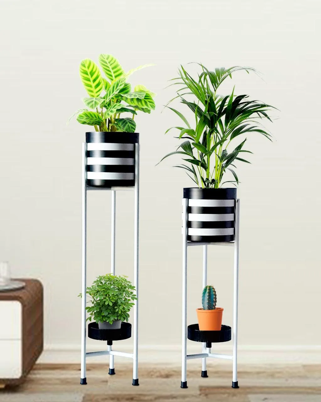 WHITE & BLACK STYLISH PLANTER SET OF 2